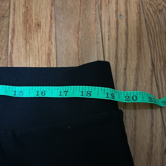 Brand New Torrid Plus Size Black Skirt - Picture 5 of 8